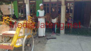 Bukan Tukang Bubur, Ini kisah Masyhuri Tukang Becak Naik Haji