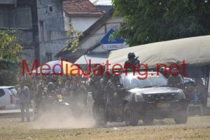 Yuk Lihat Mesranya TNI dan Warga Demak