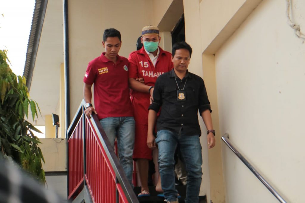 Caleg Dapil 1 Resmi Berbaju Tahanan
