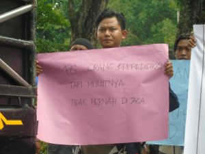Masyarakat Grobogan Marah Disebut Termiskin oleh Rocky Gerung