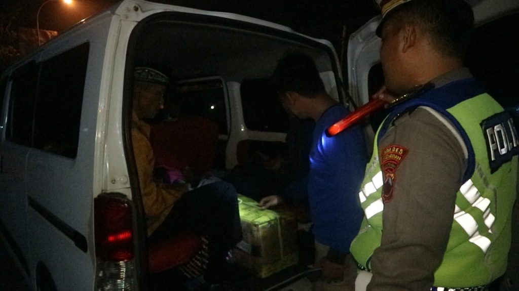 Razia Motor, Polisi Dapat Botol