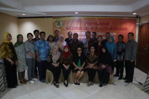 Kampus Gelar Penyegaran Metodologi Penelitian Hukum