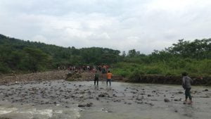 Longsor, Warga Semarang Tewas