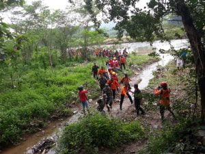 Terseret 10 Kilometer, Sri Tewas