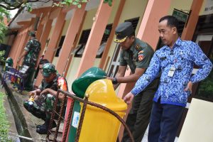 Persiapan Ujian, TNI Serbu Persembunyian Penyebar Penyakit