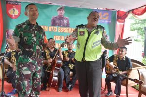 Adu Cengkok, TNI  vs Polri