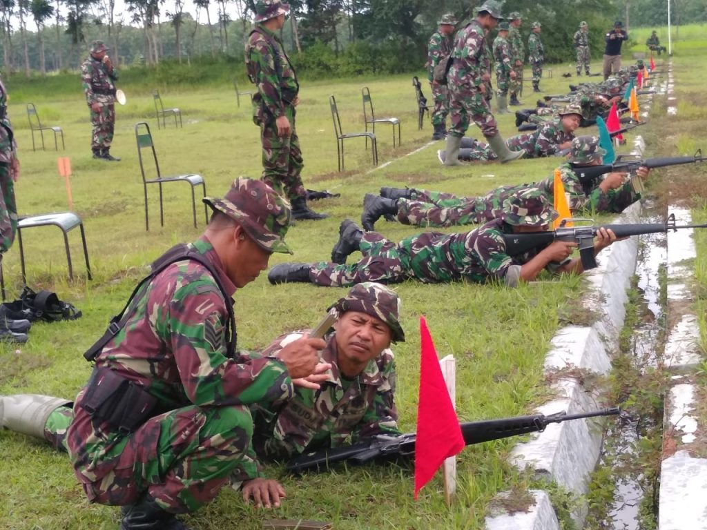 Latbakjatri, Menembak Prajurit Blora