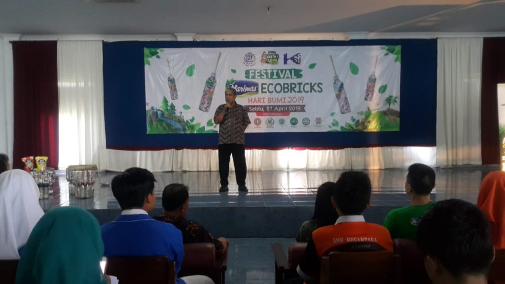 Ratusan Siswa SMK di Jateng Ikuti Pelatihan Ecobricks