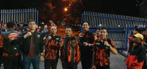 Jalin Silaturahmi, SAPMA Dan Jagaraga Sahur Bareng Warga Kurang Mampu