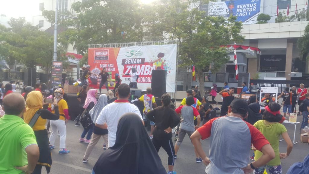 Sosialisasi Hidup Sehat, Kongbap Ajak Warga Senam Zumba