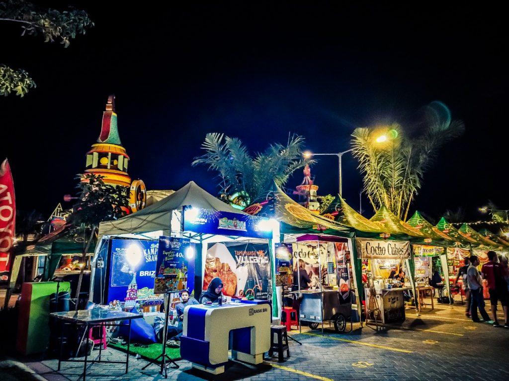 Saloka Theme Park Hadirkan Kampoeng Srawung