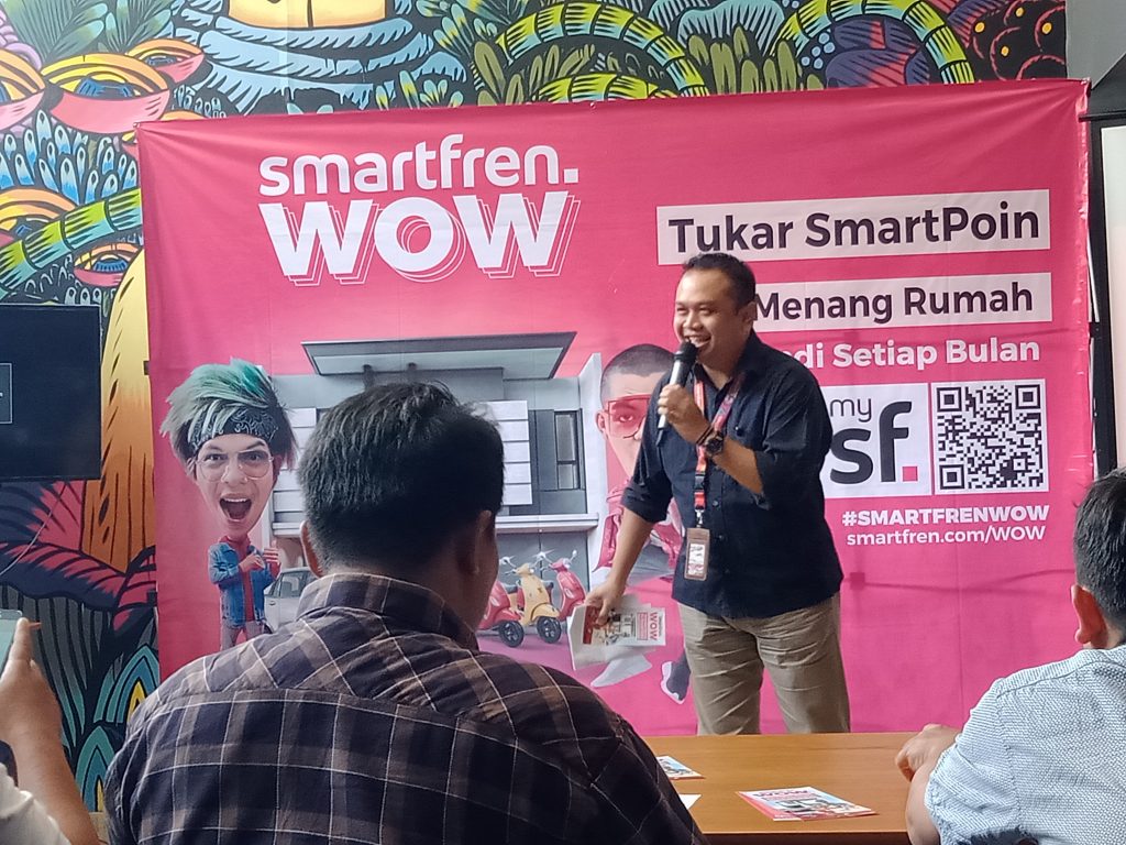 Smartfren Gelar Undian Berhadiah Rumah Mobil Dan Motor