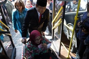 Lansia Dan Veteran Naik BRT Hanya Rp.1000