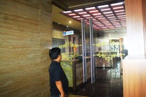 Zeus Karaoke Akhirnya Berhenti Beroperasi