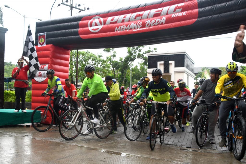 Jaga Kebugaran, Pamen Kodam IV Gowes di Kota Wali