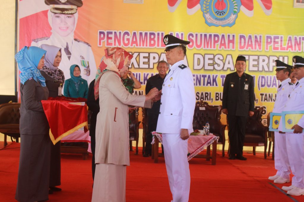 Bupati Brebes Minta Kades Tak Asal Pecat Perangkat Desa