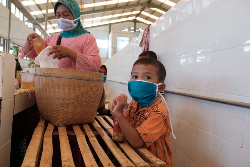 Bentengi Masyarakat, Masker Disebar di Gunem