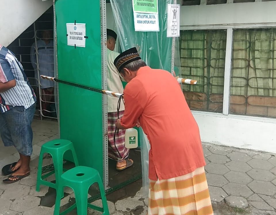 Bergerak Bersama Melawan Covid-19, Membantu Sebisanya
