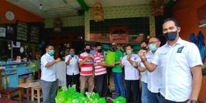Ringankan Beban Terdampak Covid-19, PKB Santuni Pemijat dan Tukang Cukur