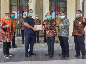 Ringankan Beban Masyakarat, IJK Jateng Bantu 1500 Paket Sembako