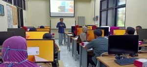 Pelaku UMKM Diajari Digital Marketing