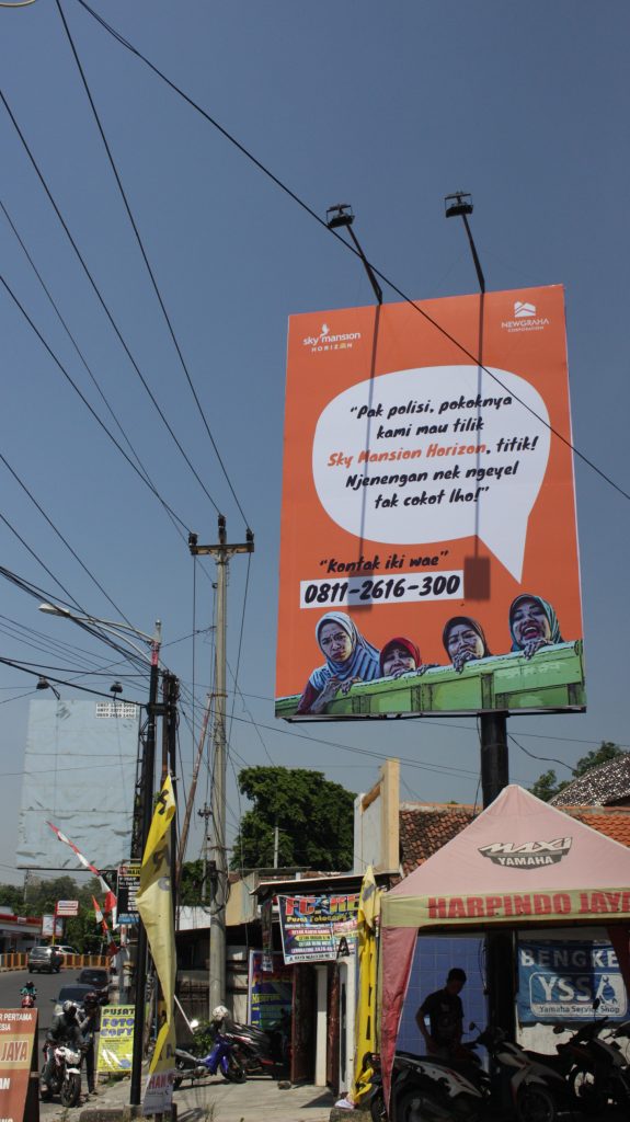 Bergambar Bu Tejo, Baliho Di Semarang Ini Jadi Viral