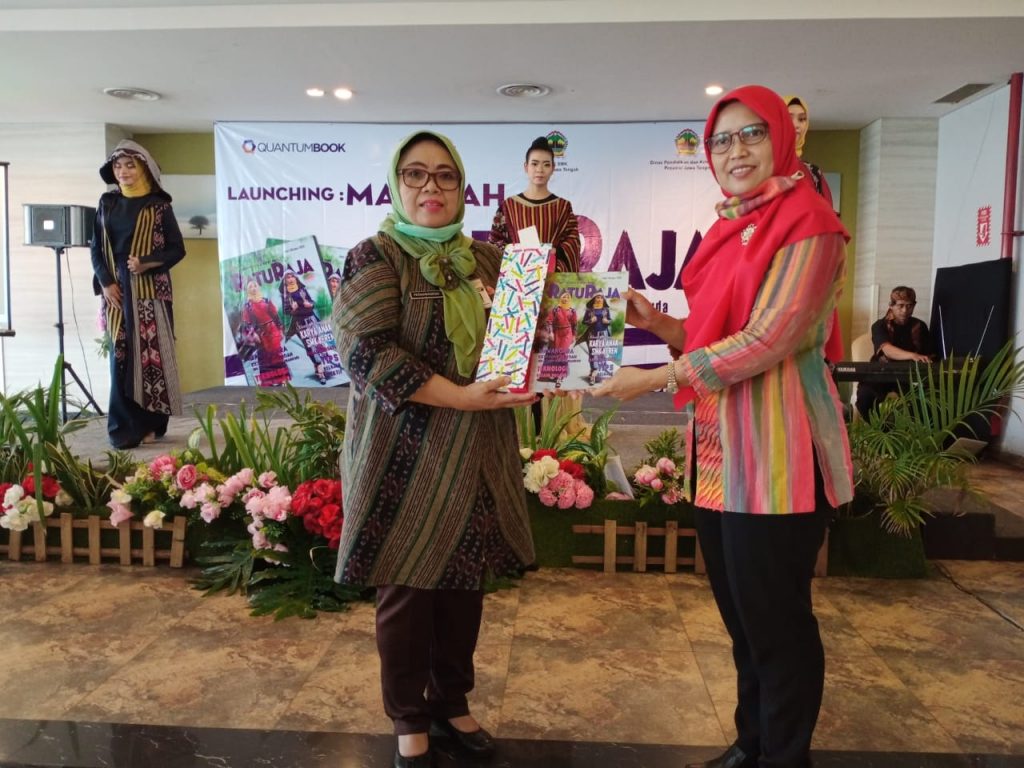 MGMP Tata Busana SMK Jateng Launching Majalah RATURAJA