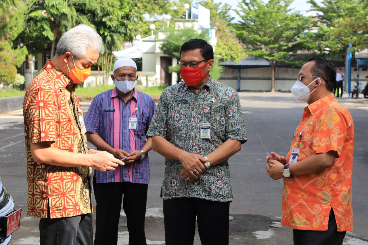 Ganjar : Januari Belum Semua Bisa Tatap Muka