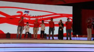 Memberi, Menyantuni dan Menyayangi di Momen 30