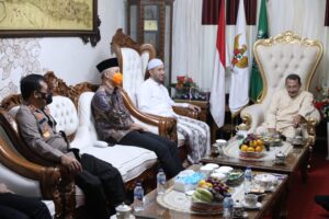 Ganjar Sowan Habib Luthfi, Sepakat Maulid Akbar Kanzus Shalawat Kembali Ditunda