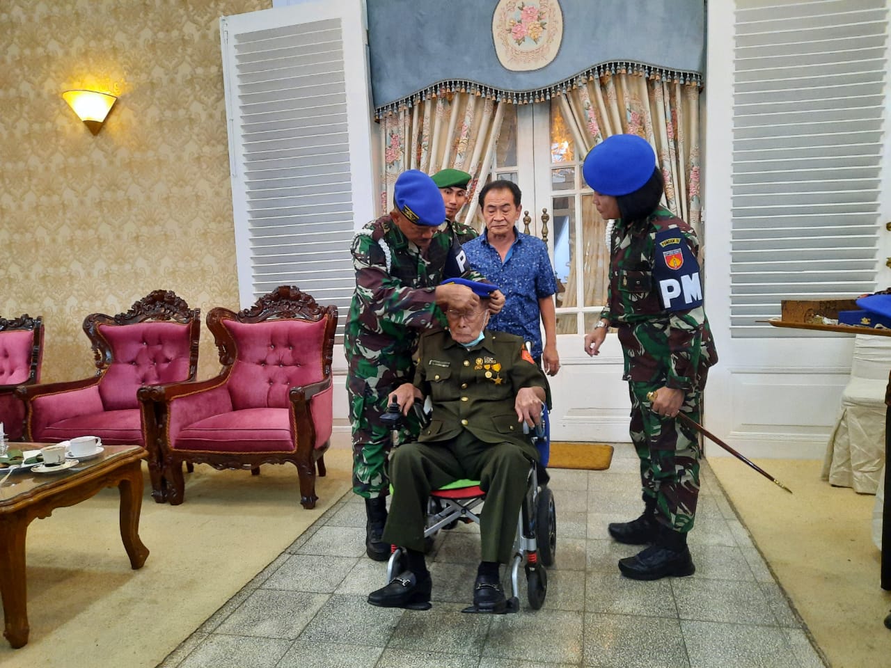 Danpomdam IV/Diponegoro Kunjungi Veteran Soegeng Boedhiarto di Banjarnegara