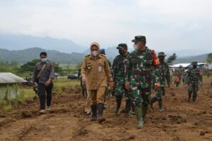 TMMD Ke-110 Bangun Jalan Baru Penghubung Tumanggal -Tegalpingen