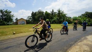 Bupati Banjarnegara Berwisata sekaligus Berolah Raga