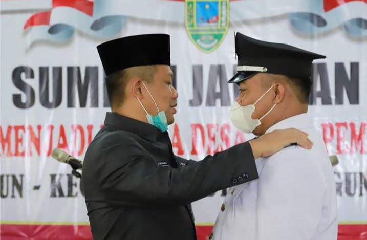 Bupati Kebumen Lantik Kades PAW Kutowinangun