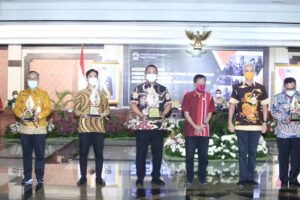 Tiga Kali, Hendi Bawa Semarang Jadi Kota Terbaik Pembangunan Skala Nasional
