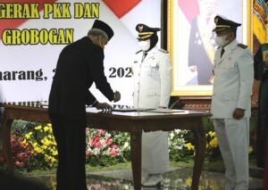 Ganjar ; Jalan Rusak Harus Jadi Perhatian Ya