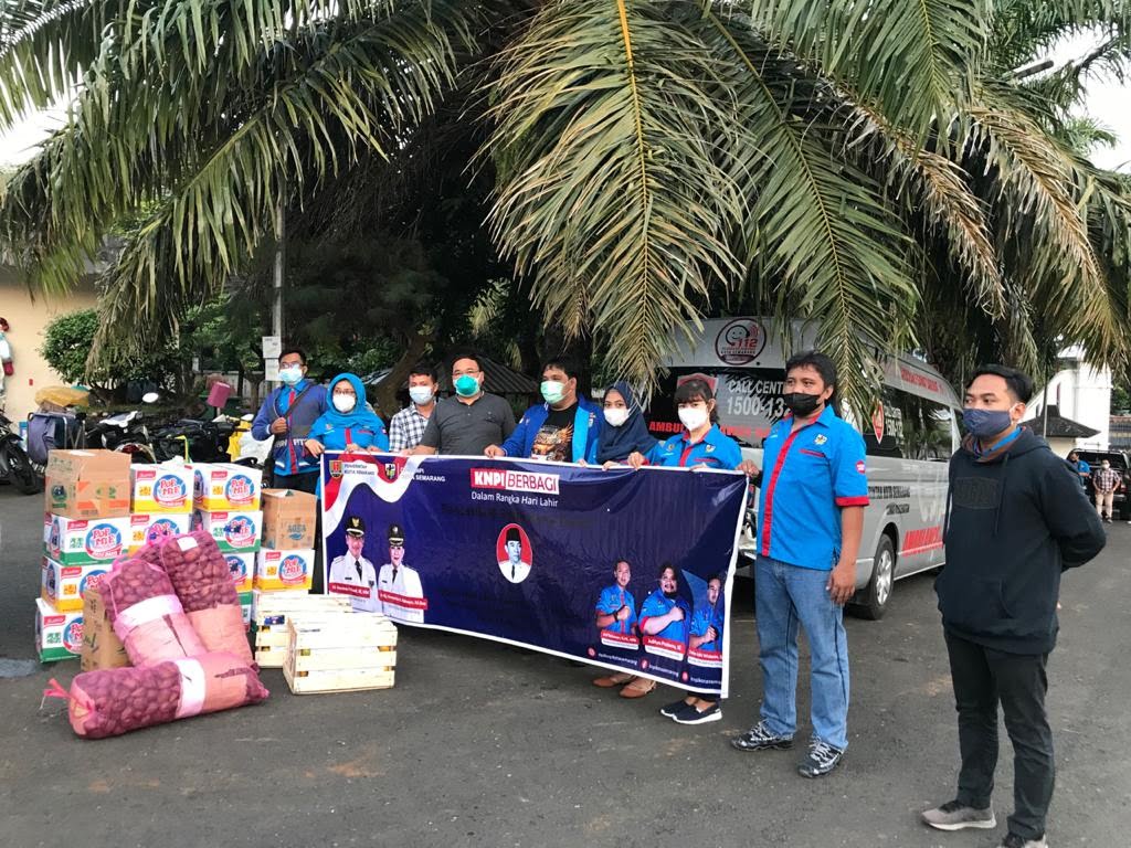 Lakukan Aksi Sosial, KNPI Kota Semarang Beri Bantuan Untuk Pasien Covid-19