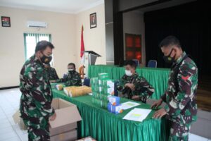 Kodim 0703 Cilacap Distribusikan Paket Obat Isoman Gratis Untuk Warga