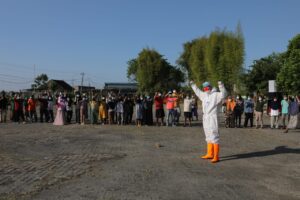 Pakai Hazmat, Ganjar Pimpin Upacara Kemerdekaan di RSDC Donohudan