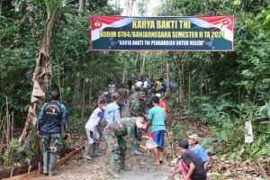 Pengecoran Jalan Kodim Banjarnegara Gelar Karya Bakti