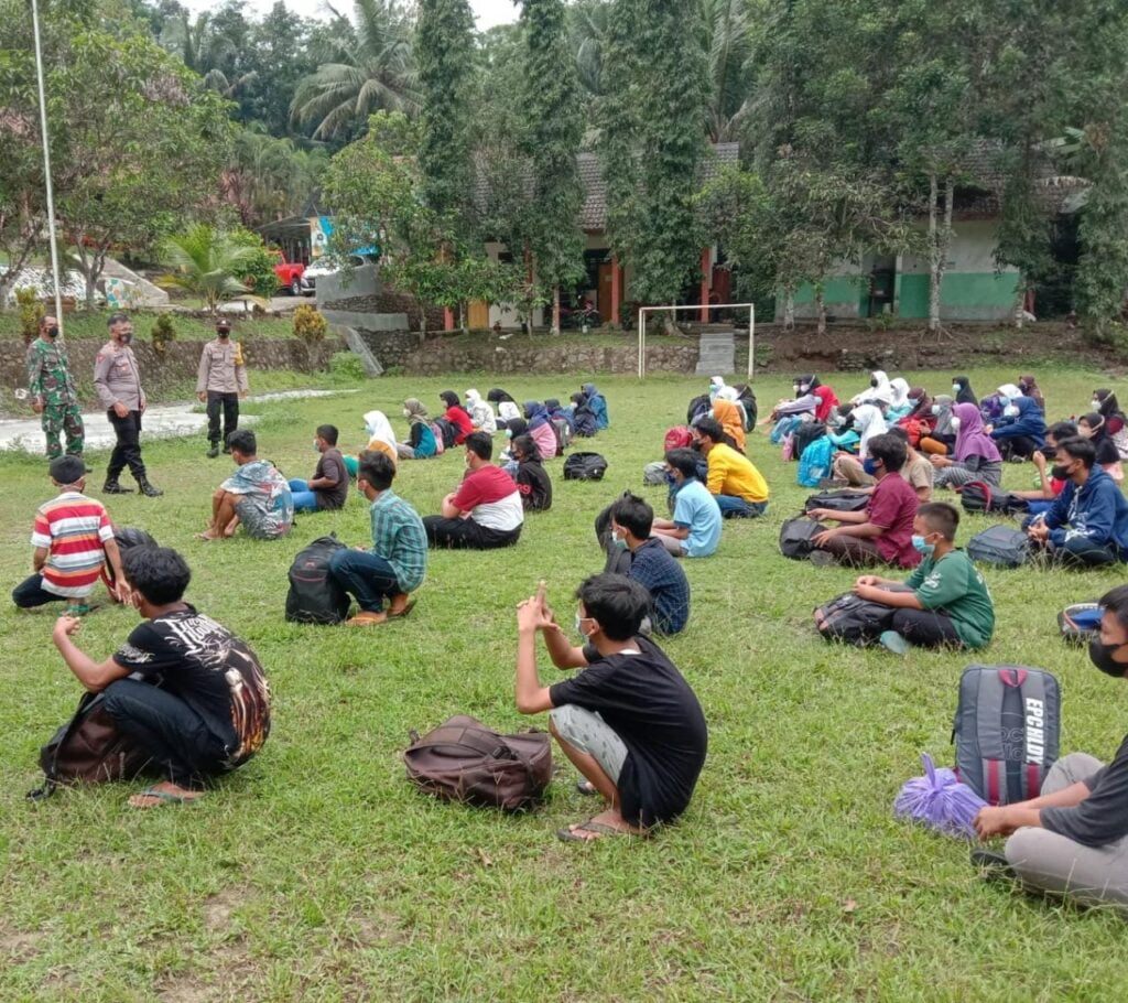 90 Siswa SMP Negeri 4 Mrebet Dikarantina di Sekolahnya