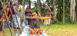 Lestarikan Budaya, Kodim Purbalingga Gelar Gladhen Jemparingan