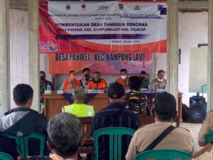 Masyarakat Desa Panikel Mendapat Pelatihan Desa Tangguh Bencana