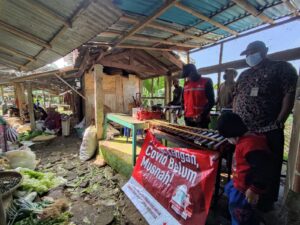 Sibat Sokaraja Sosialisasikan Prokes dengan Kesenian Tek-Tek