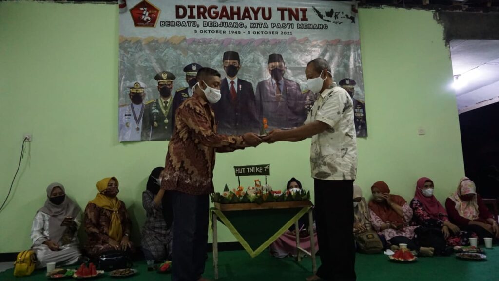 Kado HUT TNI, Koramil Kaligondang Miliki Aula Baru