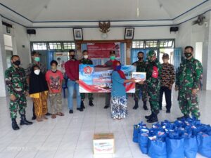 Anggota TNI Desa Karangrena Gelar Bakti Sosial Dalam Rangka HUT TNI ke 76