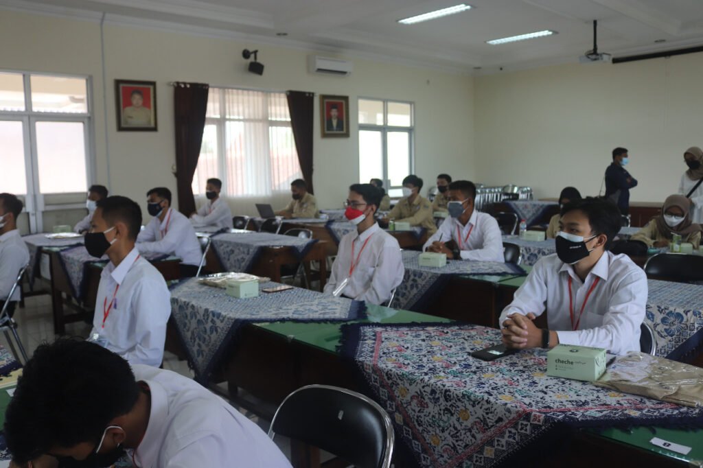 Sepuluh Pemuda Terpilih Menjadi Ajudan Milenial Bupati Banyumas