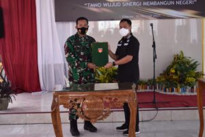 Resmi Ditutup, Hasil TMMD Sky III Wringinharjo Diserahkan Dandim Ke Pemda Cilacap