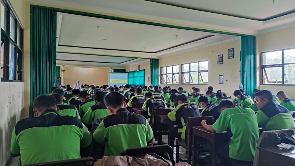 SMK Ma’arif NU 1 Ajibarang Buka Kesempatan Siswa untuk Jadi Karyawan PT Astra Group dan Gramedia Grup