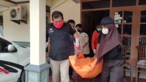 Pramuka Peduli Banyumas Bantu Evakuasi Jenazah Orang Meninggal